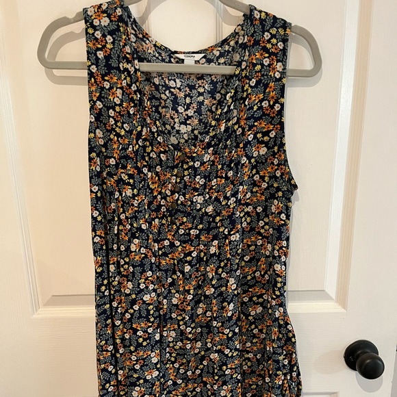 Floral Flowy Summer Dress with Pockets! - Picture 1 of 2